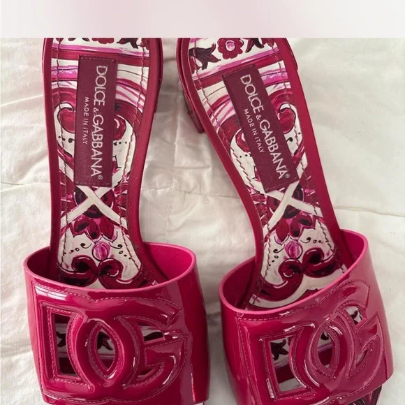 Dolce & Gabbana Fuchsia Logo Sandals - Picture 3 of 5